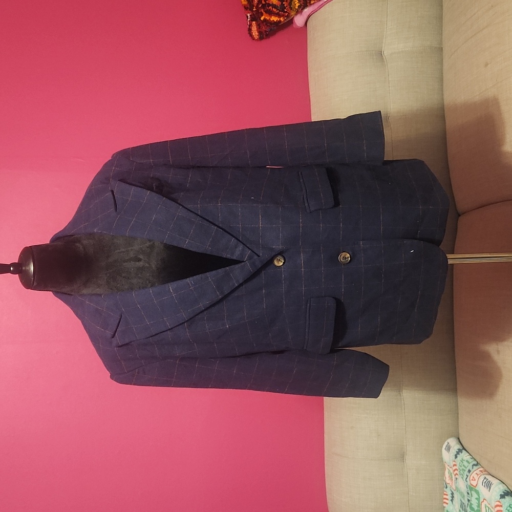 Blue checkered Blazer!